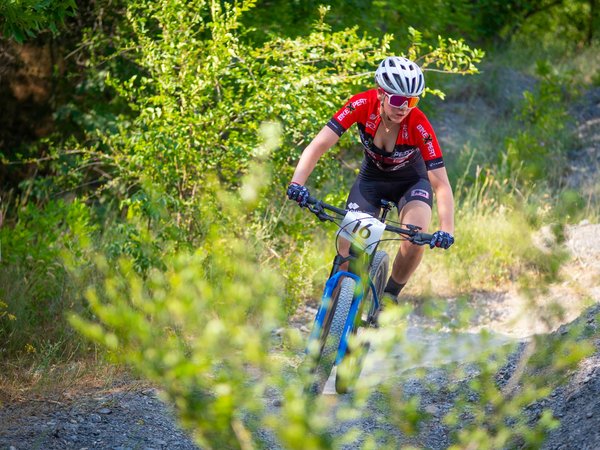 Comparatif : les compléments alimentaires fitness vs les aliments naturels